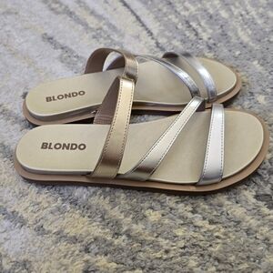 NWT Blondo Kegan Metallic Silver and Tan Sandals